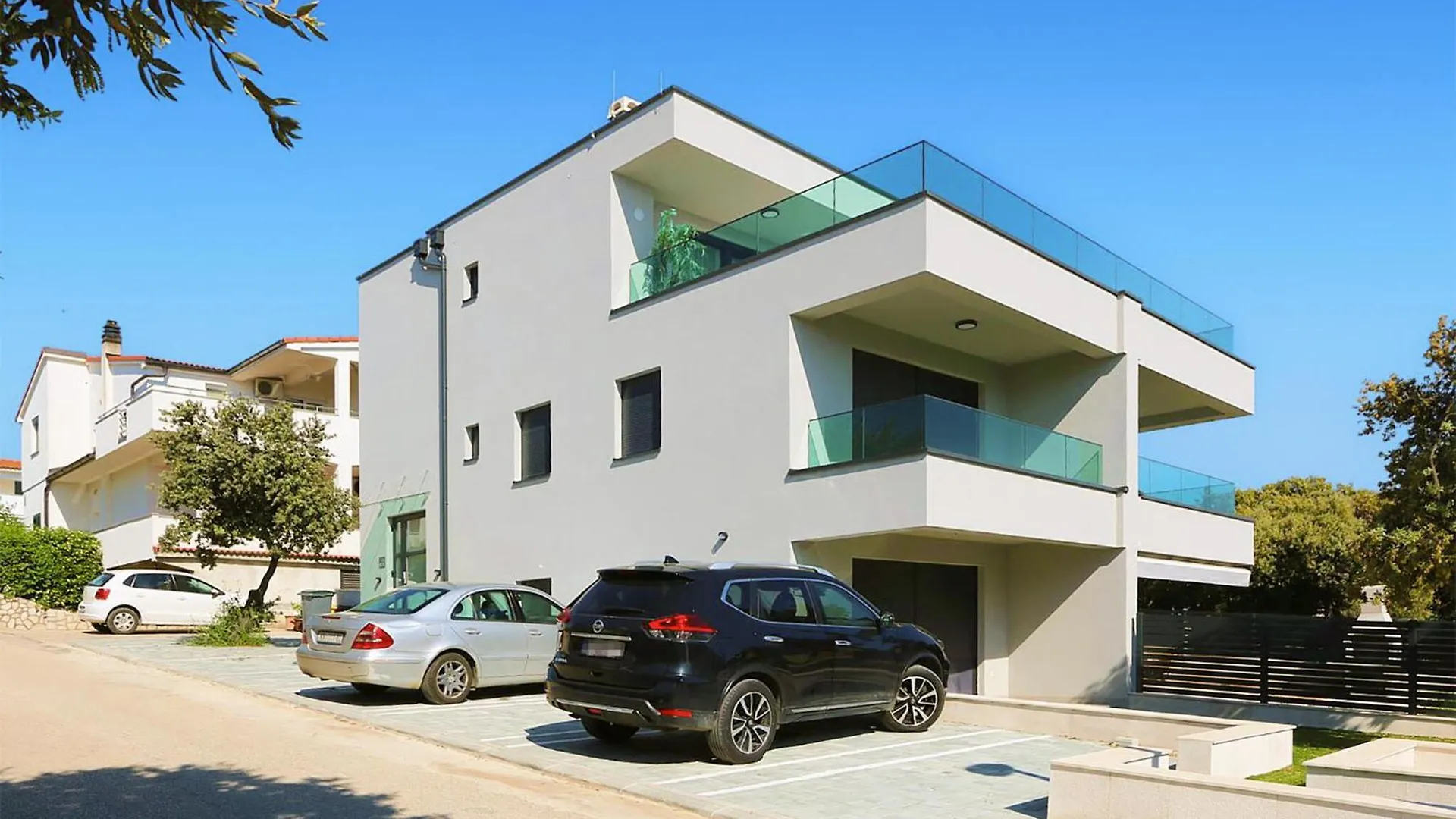 Amazing Apartment In Mandre With Jacuzzi